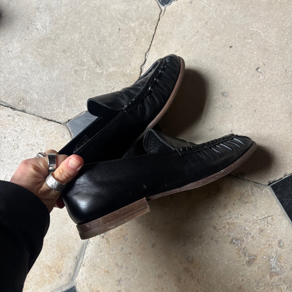 Sessun Black Leather Ayano Loafers